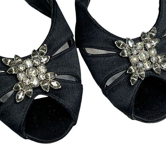 Stuart Weitzman black satin open toe rhinestone embellished heels size 8.5N - Picture 5 of 16